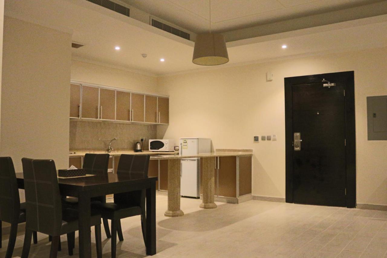 Valencia Hotel Suites Al-Khobar Eksteriør bilde