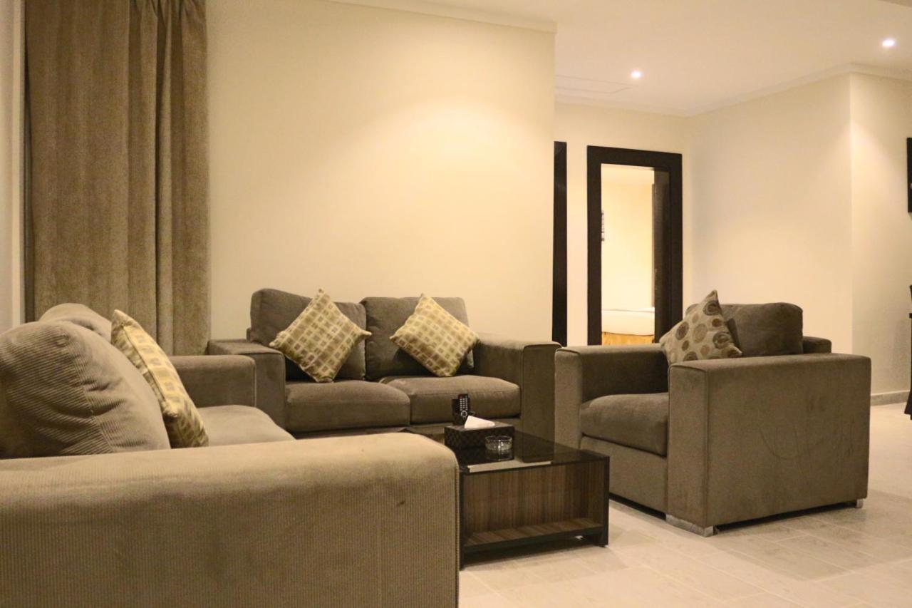 Valencia Hotel Suites Al-Khobar Eksteriør bilde